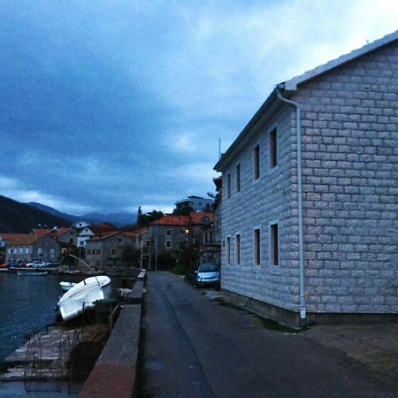 Apartments Lola Tivat Exterior foto